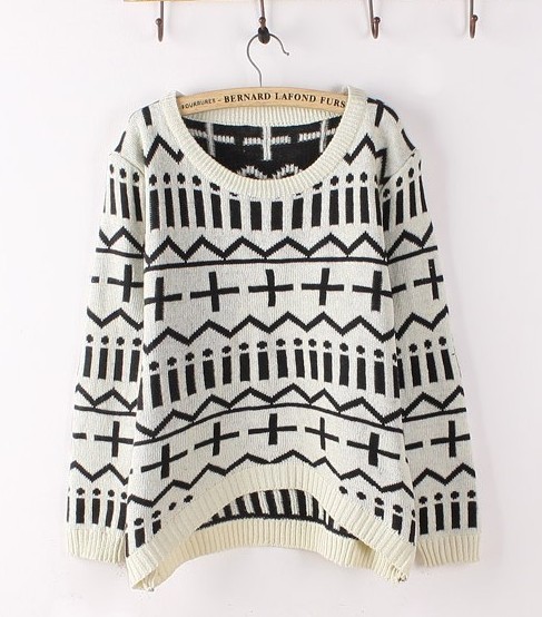 White Geometric All-match Bottoming Loose Sweater